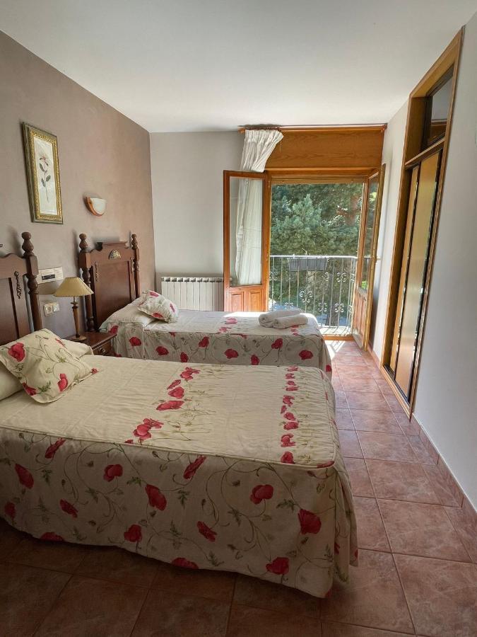 Hostal Jj Salduero Eksteriør bilde