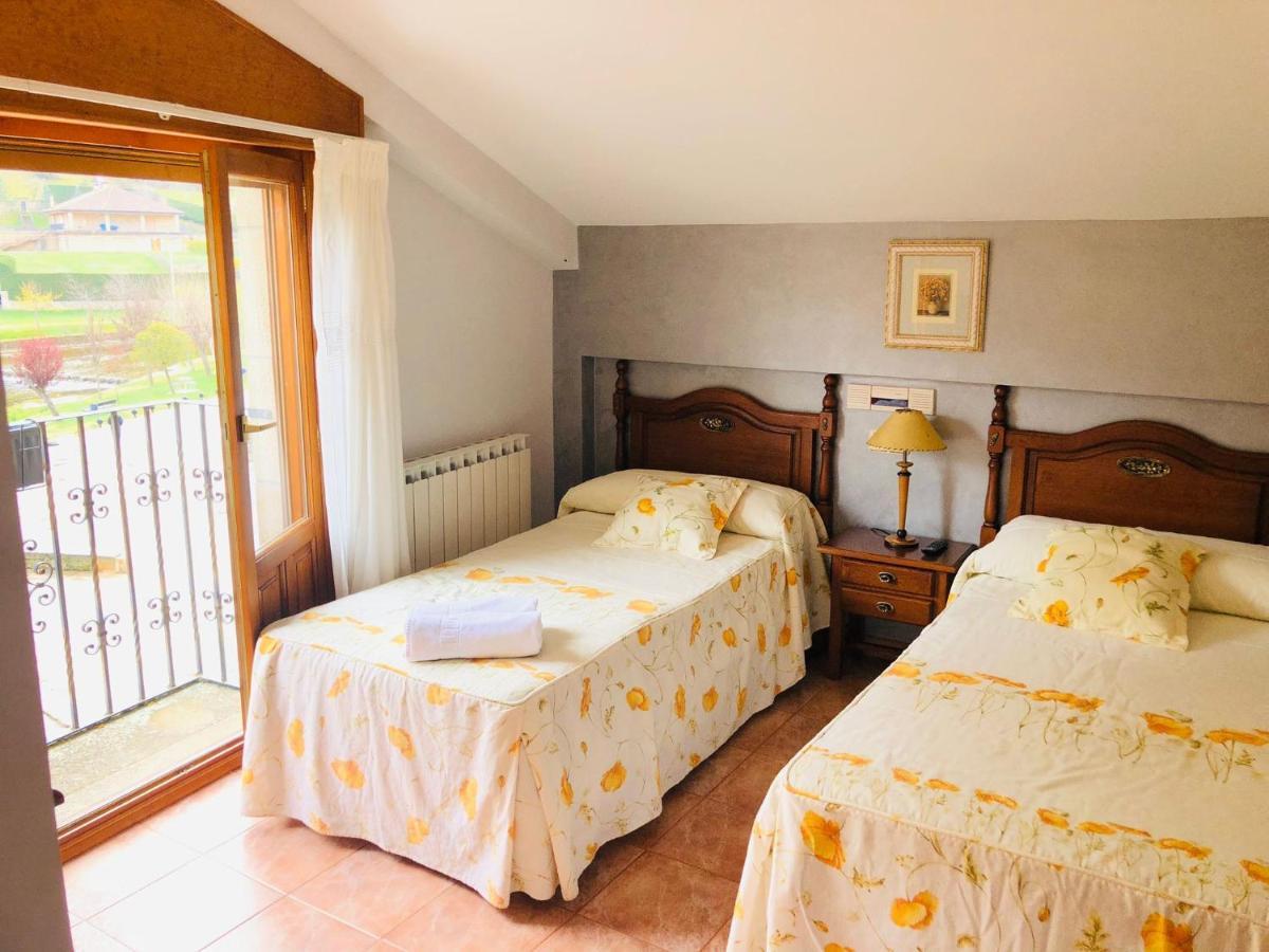 Hostal Jj Salduero Eksteriør bilde